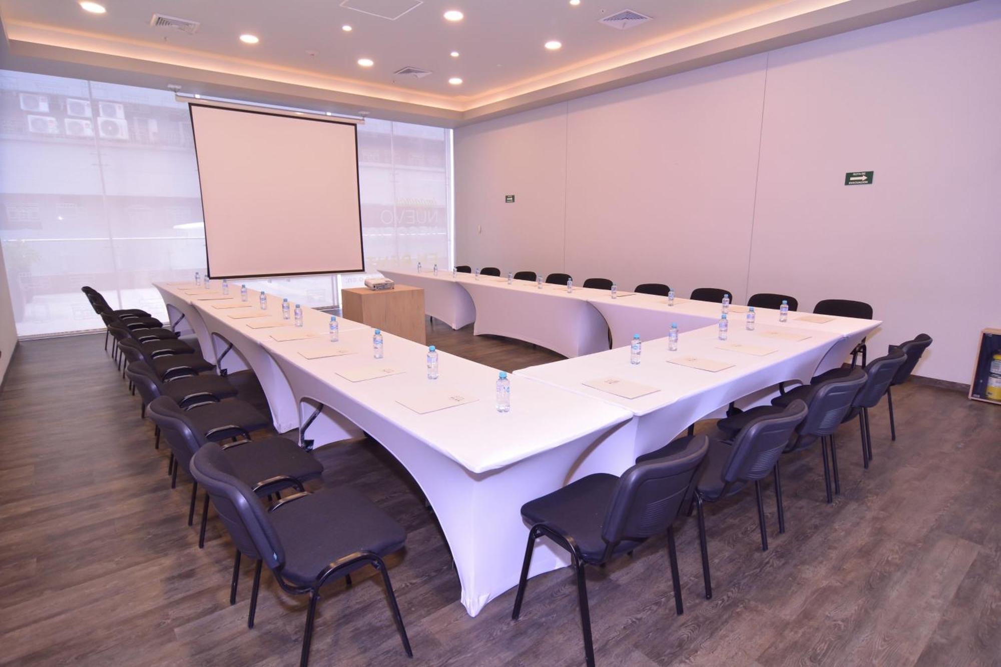 City Express Plus By Marriott Medellin Colombia Exterior photo